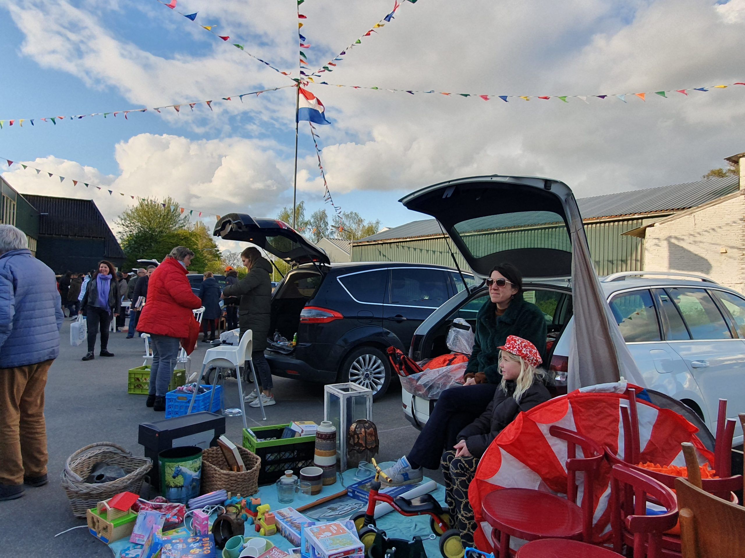 Kofferbakverkoop Piershil vrijdag 4 juli