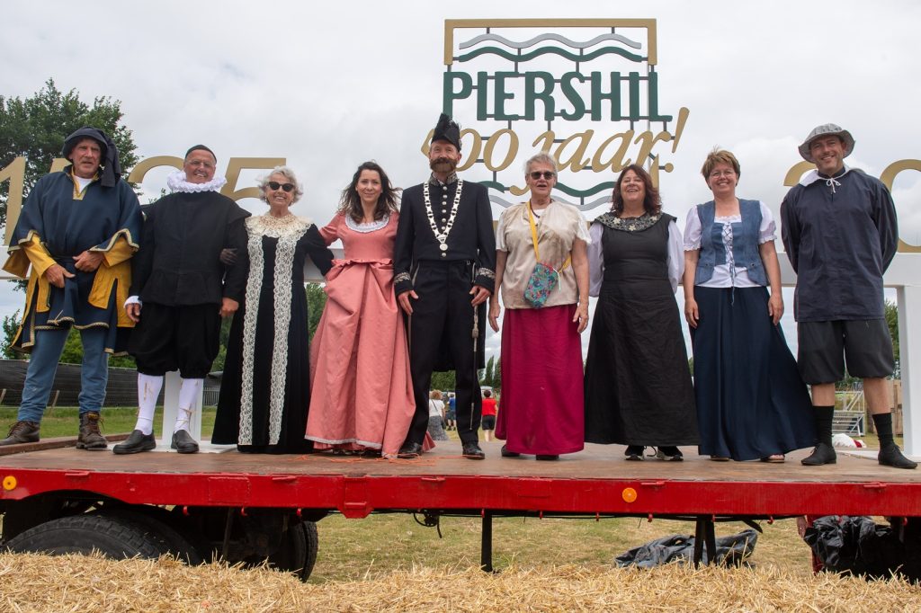 Feestweek Piershil opening Burgemeester Van Heijningen